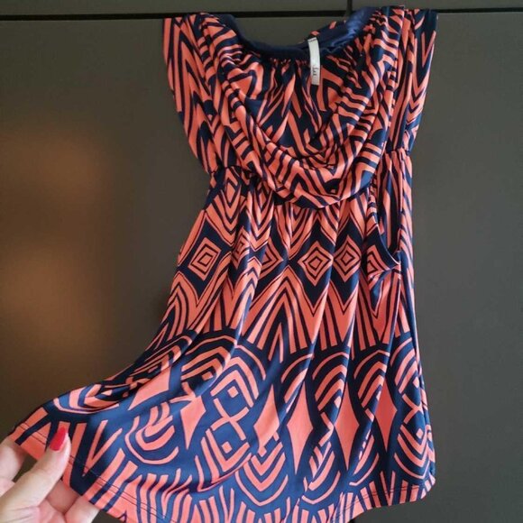 Voll ~ Colorful Oversized Halter Top size L - Picture 5 of 5